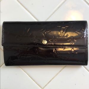 Louis VUITTON Amarante Sarah Wallet